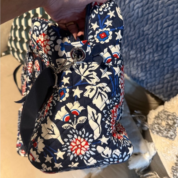 🪻Vera Bradley Travel Bag🪻 - Picture 9 of 10